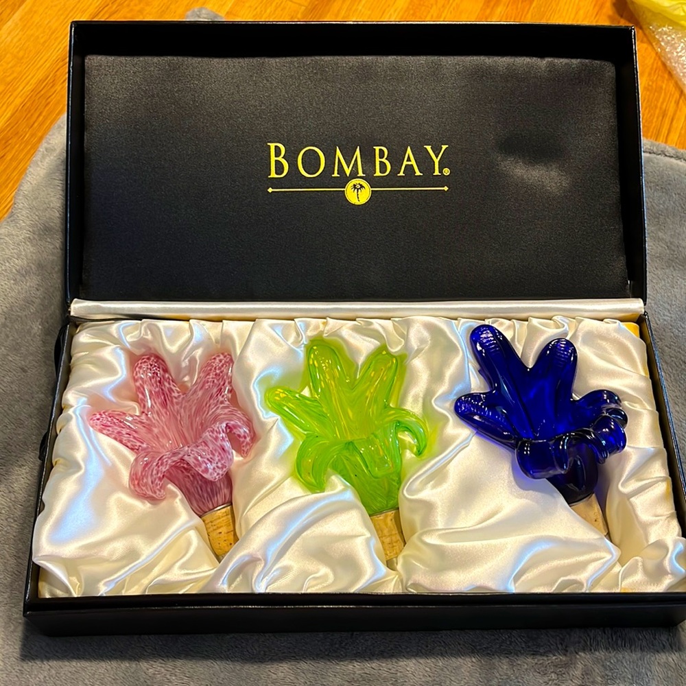Bombay Floral Glass Wine Stoppers